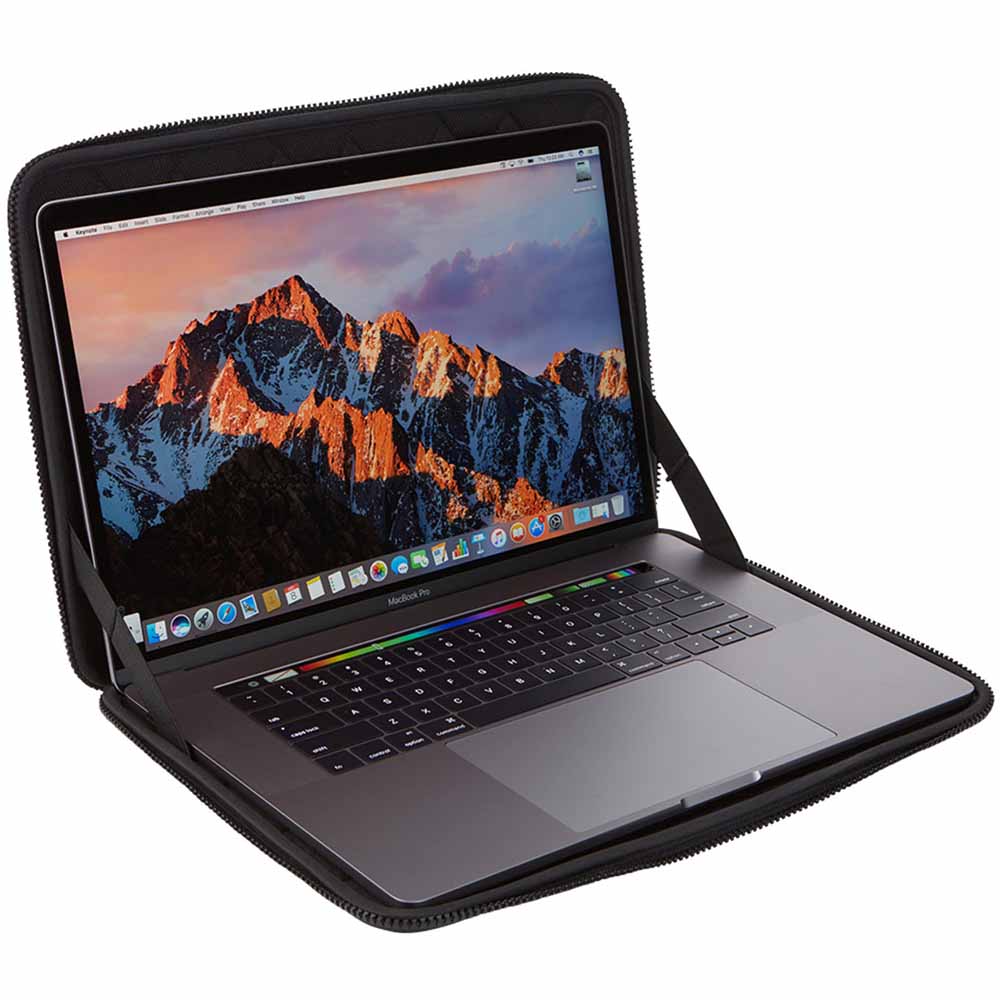 Чехол для ноутбука Thule Gauntlet 3.0 MacBook Pro® Sleeve 15
